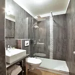 Hotel Logis- De La Baie De &