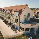 Hotel Logis- De La Baie De &