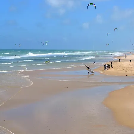 Logis- De La Baie De & Szálloda