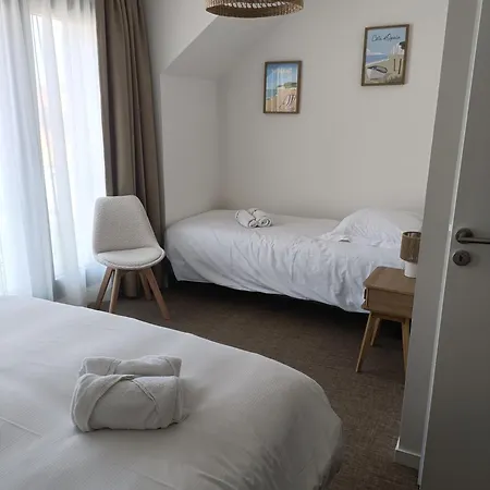 Hotel Logis- De La Baie De &
