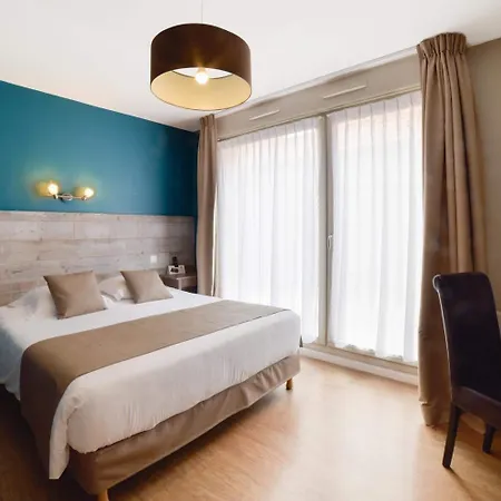 Logis- De La Baie De & 3*