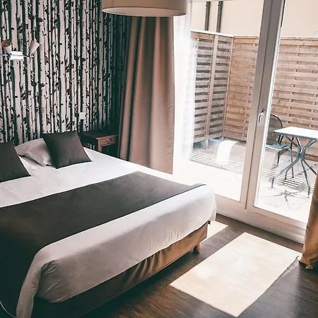 Logis- De La Baie De & Szálloda 3*