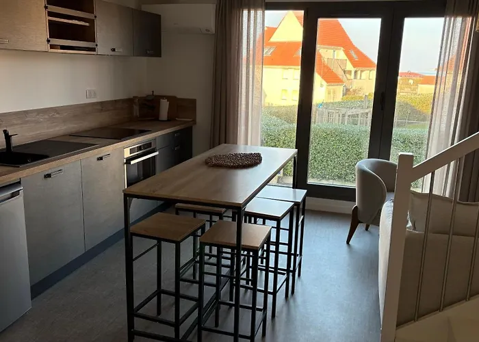 Logis- De La Baie De & 3*