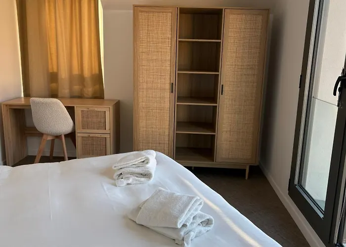 Logis- De La Baie De & Hotel 3*