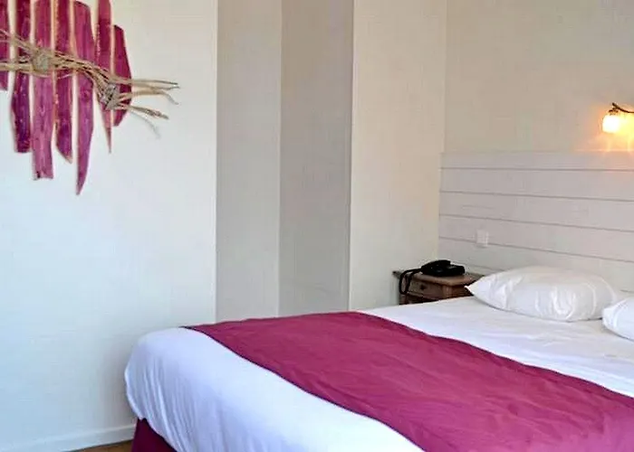 Logis- De La Baie De &