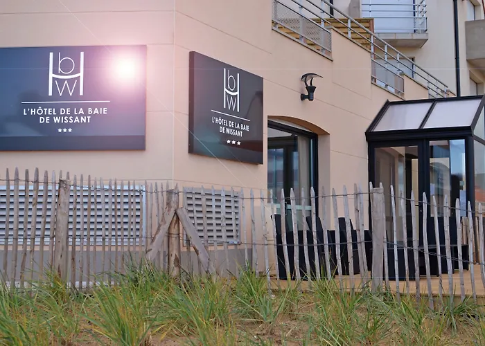 Hotel Logis- De La Baie De &