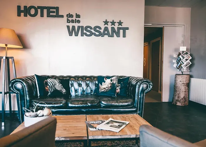 Logis- De La Baie De & 3*