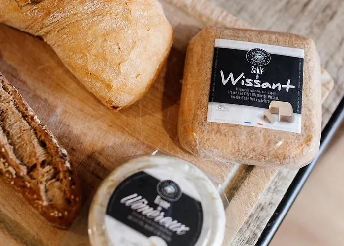 Hotel Logis- De La Baie De &