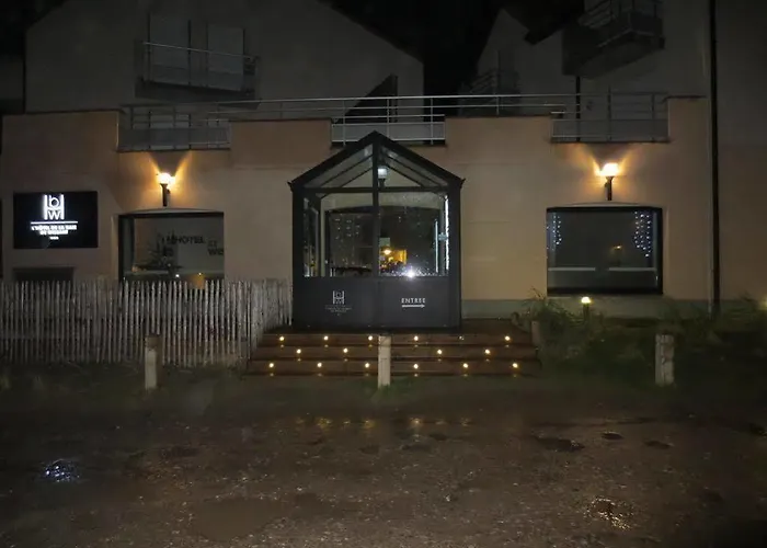 Logis- De La Baie De & 3*